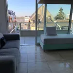 Lux *
